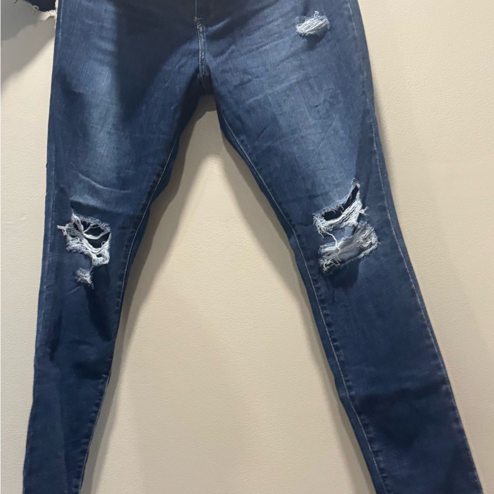 Levi's Dark Blue Distressed Skinny Jeans